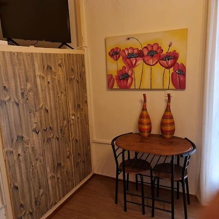 Ferienwohnung 6 Καλινοβου Center Of Athens Πεδιον Αρεωσ Exterior foto